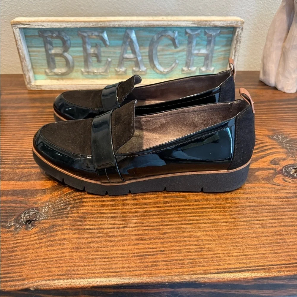 Dr. Scholl’s Black Patent & Suede Loafers Size 8.5 Academia Grunge Preppy career